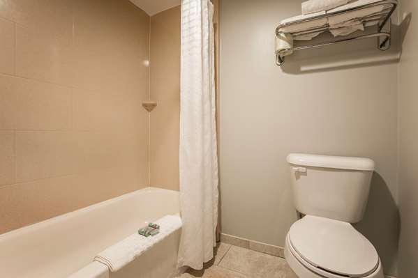  - Best Western Ashbury Inn La Grange - I-71, Exit 22