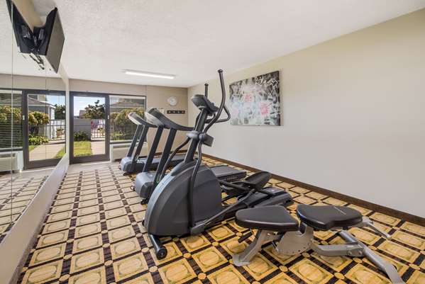 Fitness/ Exercise Room - Best Western University Inn Murray