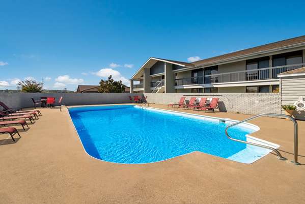 Pool - Best Western University Inn Murray