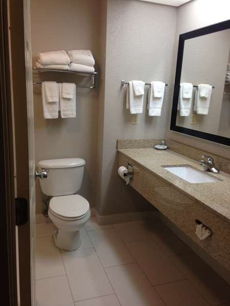  - Best Western Lake Cumberland Inn Monticello