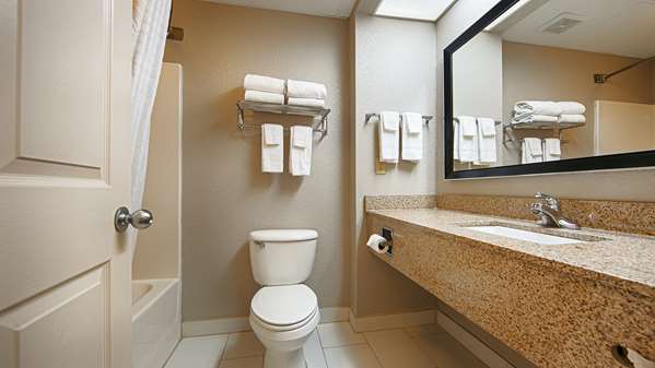  - Best Western Lake Cumberland Inn Monticello