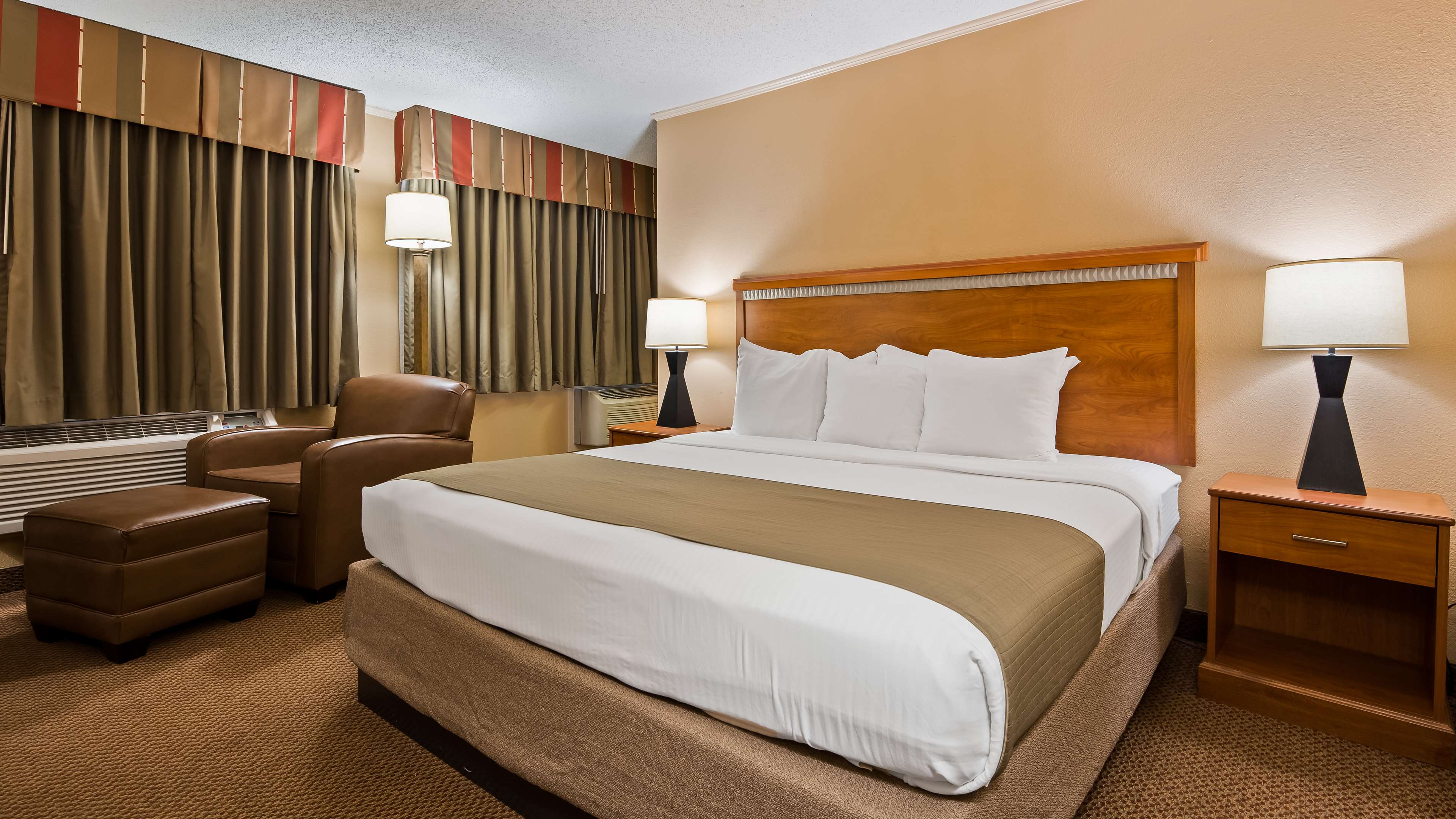 SureStay Plus by Best Western Covington Room Type - 1 Queen Bed, Non-Smoking, Second Floor, Jetted Tub, Work Desk, Microwave And Refrigerator, Wi-Fi, Fu SureStay Plus by Best Western Covington Room Type - 1 Queen Bed, Non-Smoking, Second Floor, Jetted Tub, Work Desk, Microwave And Refrigerator, Wi-Fi, Fu