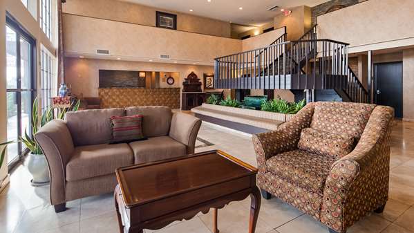  - Best Western of Alexandria Inn & Suites & Conference Center - I-49, Exit 86