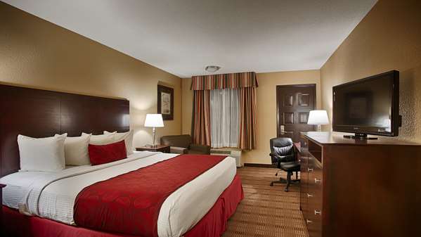  - Best Western of Alexandria Inn & Suites & Conference Center - I-49, Exit 86