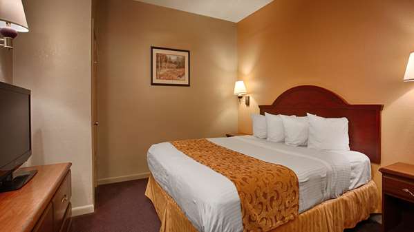  - Best Western Delhi Inn - I-20, Exit 153