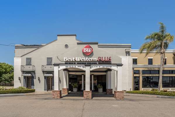 Exterior view - Best Western Plus Westbank Hotel Harvey