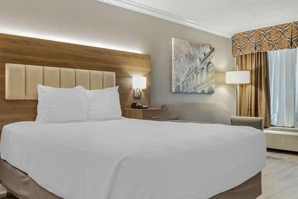  - Best Western Plus Westbank Hotel Harvey