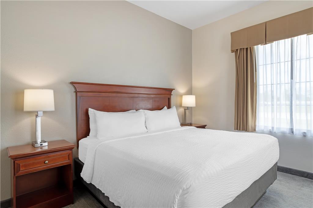 Best Western Plus Executive Hotel & Suites-guestroom-Guest Room,On-Site.jpg
