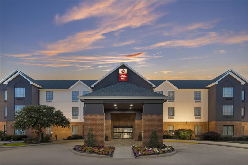 Best Western Plus Executive Hotel Suites