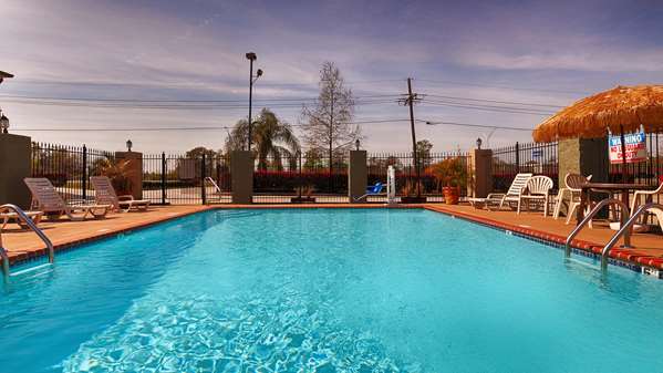 Pool - Best Western Bayou Inn Westwego
