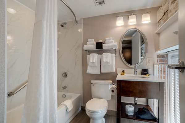  - Best Western Plus St Christopher Inn New Orleans