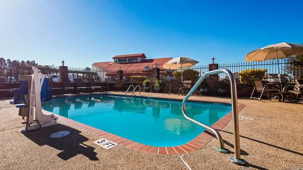 Pool - Best Western Rayne Inn - I-10, Exit 87