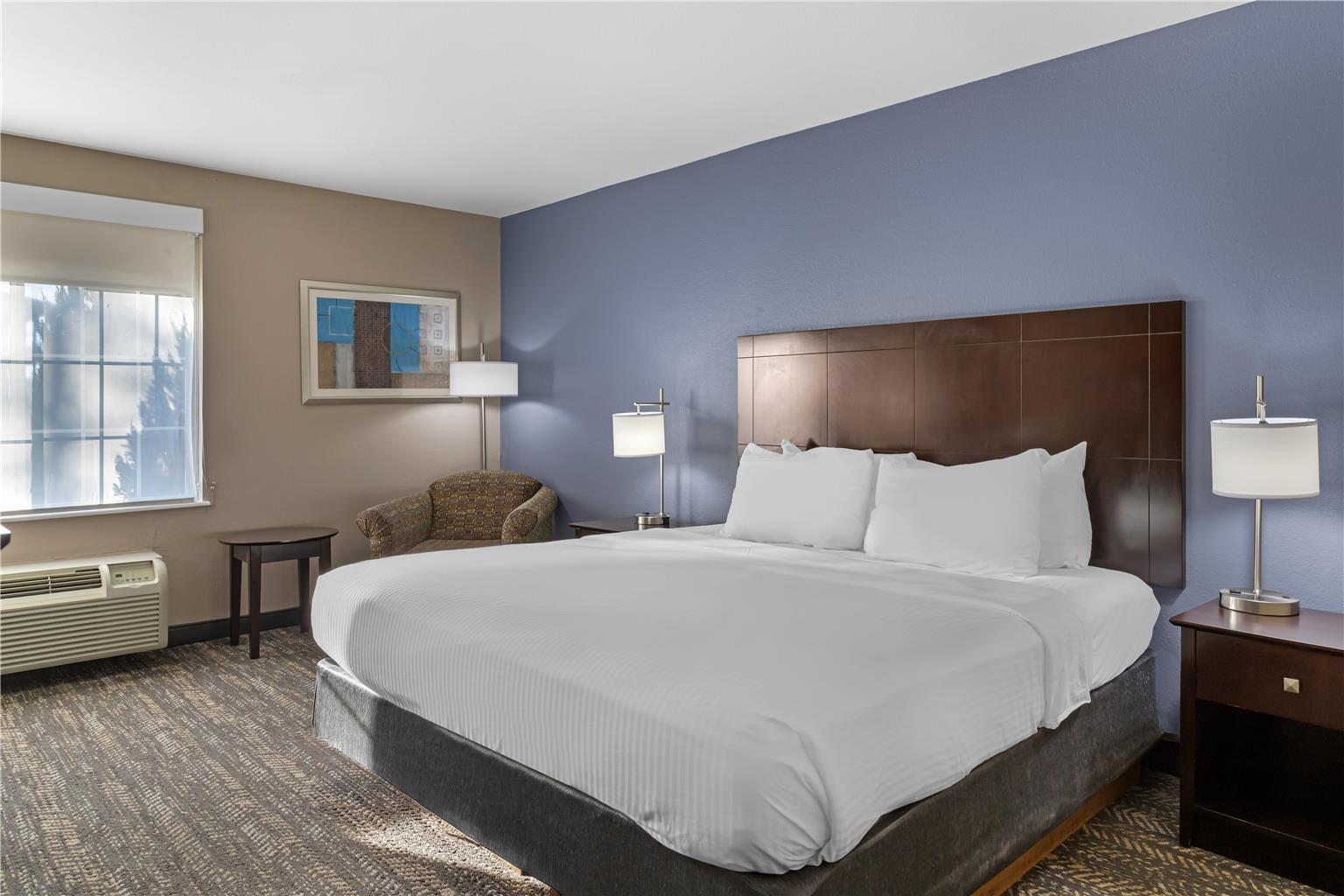 Best Western Natchitoches Inn-guestroom-Guest Room,On-Site.jpg