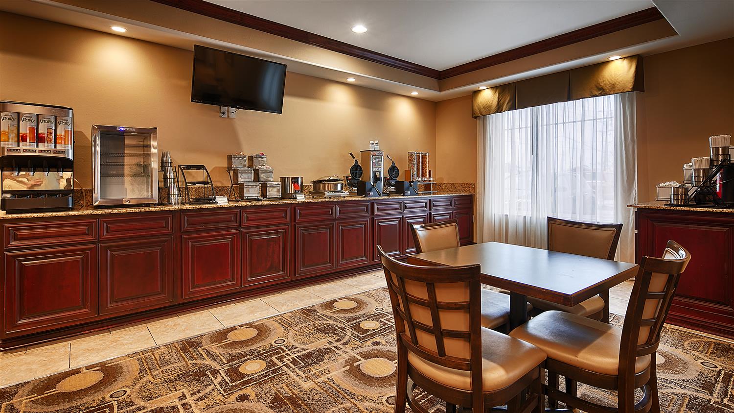 Best Western Plus Chalmette Hotel, LA See Discounts