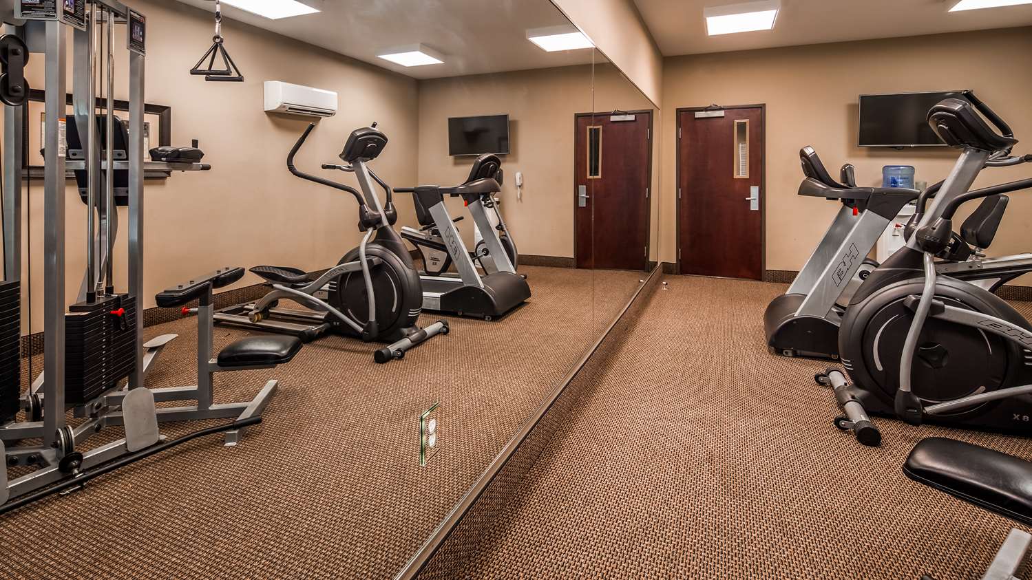 Best Western Plus Chalmette Hotel, LA See Discounts