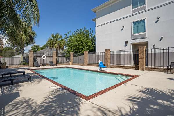 Pool - Best Western Plus Chalmette Hotel