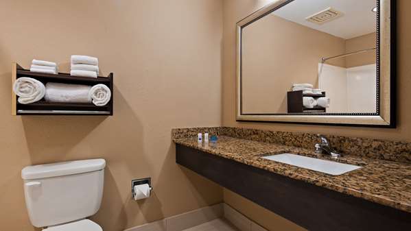  - Best Western Bayou Inn Lake Charles - I-10, Exit 33