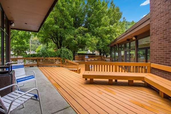 Exterior view - Best Western Braddock Inn LaVale