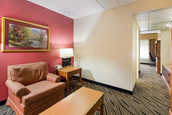 Suite - Best Western Braddock Inn LaVale