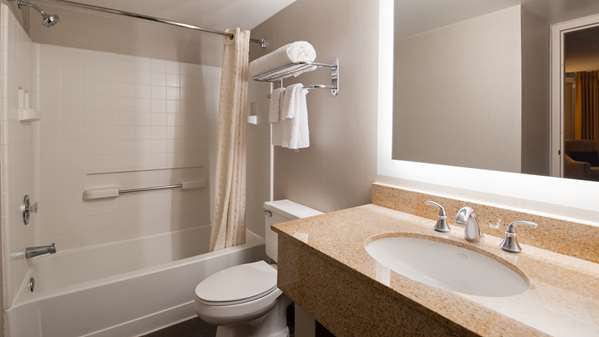  - Best Western La Plata Inn