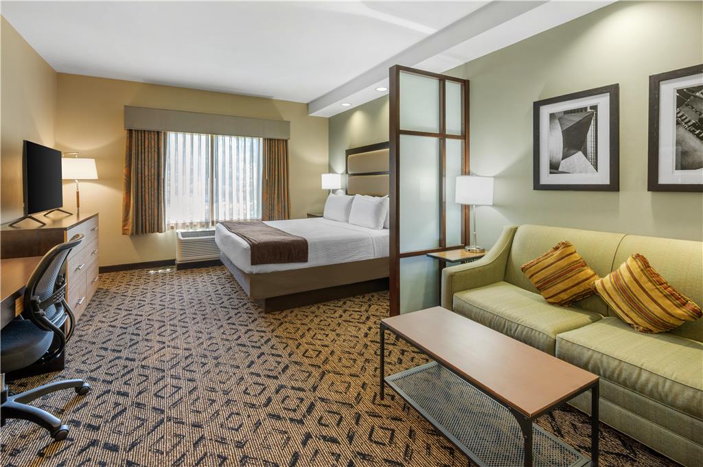 Best Western Plus College Park Hotel-guestroom-Guest Room,On-Site.jpg