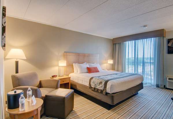  - Best Western Plus Waltham Boston Hotel