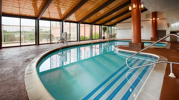 Pool - Best Western Royal Plaza Hotel & Trade Center - I-495, Exit 63B