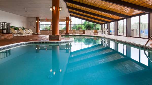 Pool - Best Western Royal Plaza Hotel & Trade Center - I-495, Exit 63B