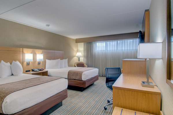  - Best Western Royal Plaza Hotel & Trade Center - I-495, Exit 63B