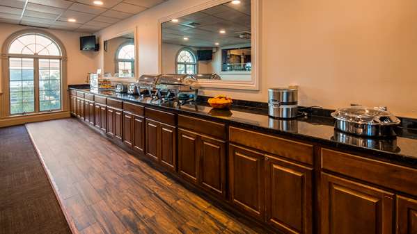 Amenities - Best Western Adams Inn Quincy - I-93, Exit 12