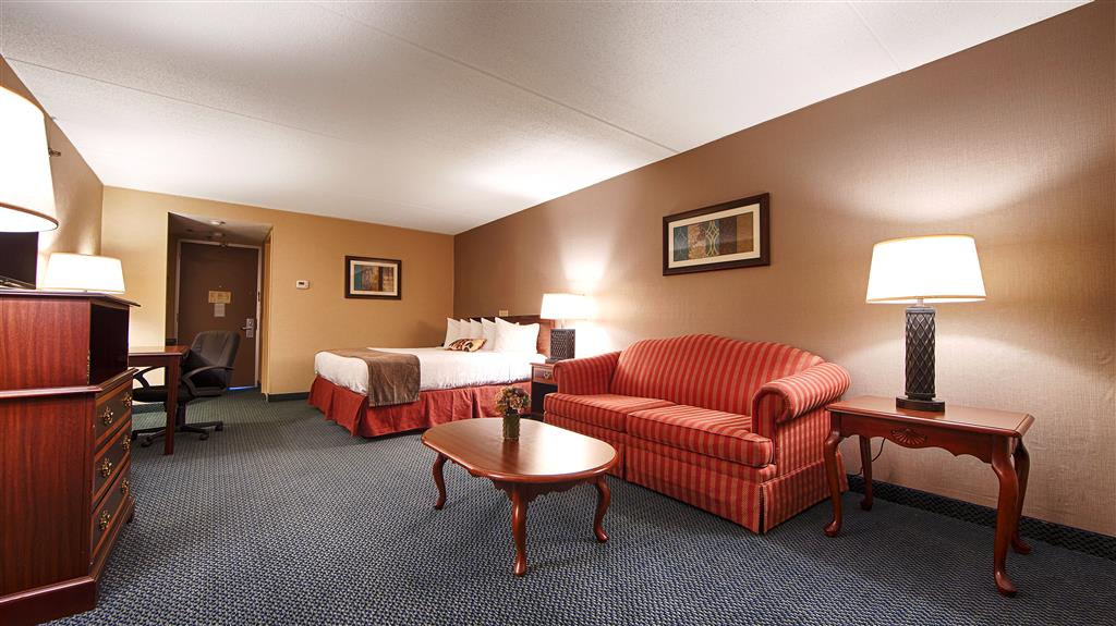 Best Western Plus Chelmsford Inn-guestroom-Guest Room,Indoor/Interior,On-Site.jpg