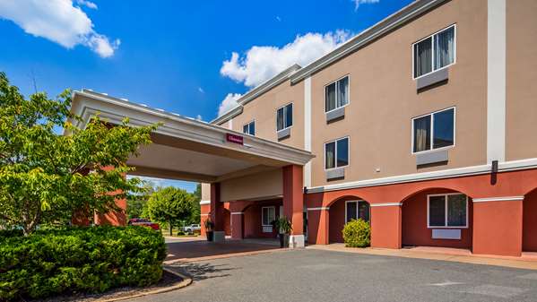 Exterior view - Best Western Dartmouth Inn