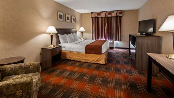  - Best Western Dartmouth Inn
