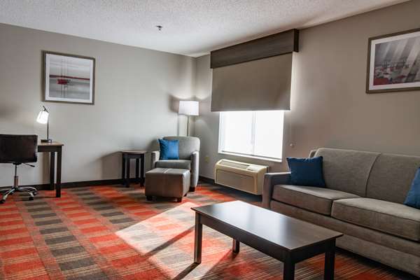  - Best Western Dartmouth Inn