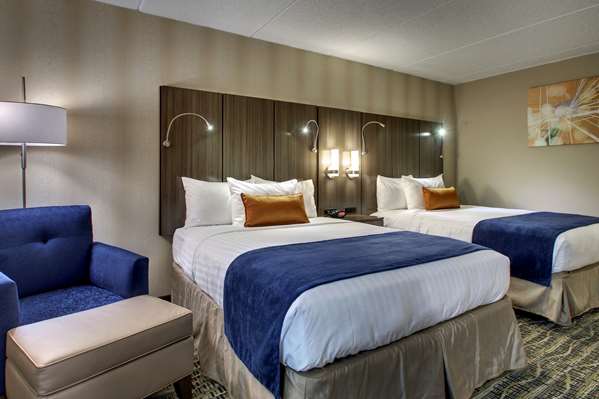  - Best Western Plus New Englander Hotel Woburn - I-93, Exit 27