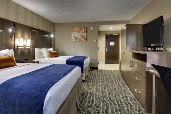  - Best Western Plus New Englander Hotel Woburn - I-93, Exit 27