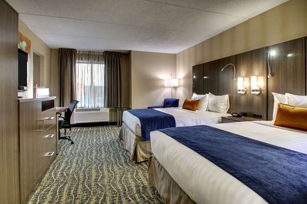  - Best Western Plus New Englander Hotel Woburn - I-93, Exit 27