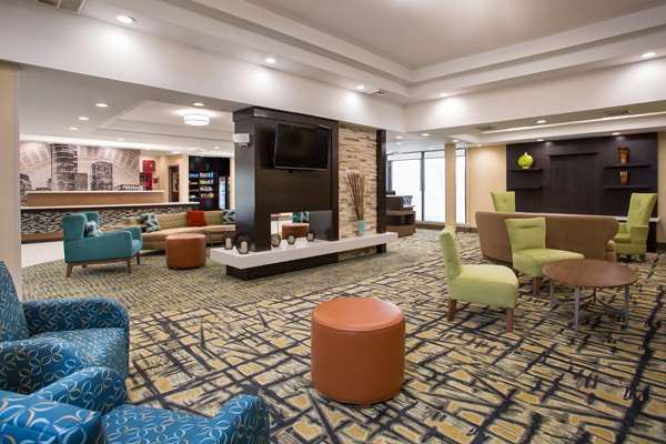  - Best Western Plus New Englander Hotel Woburn - I-93, Exit 27