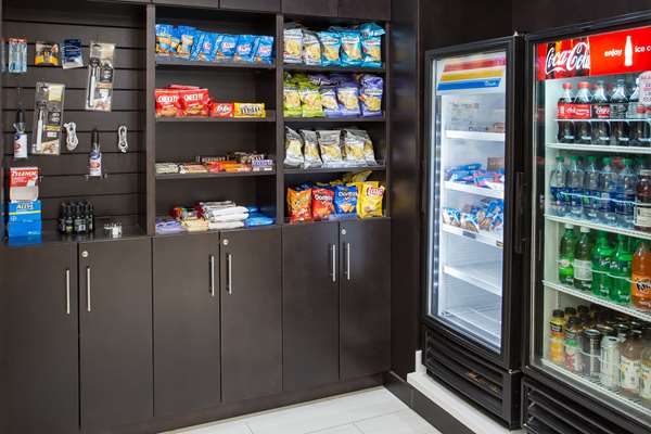  - Best Western Plus New Englander Hotel Woburn - I-93, Exit 27