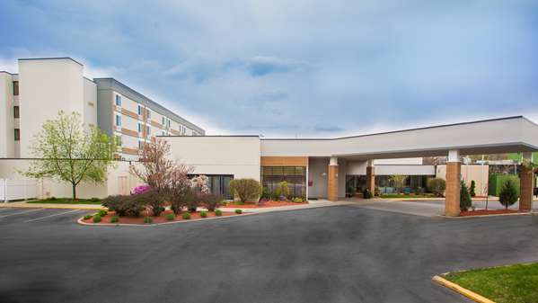 Exterior view - Best Western Plus New Englander Hotel Woburn - I-93, Exit 27