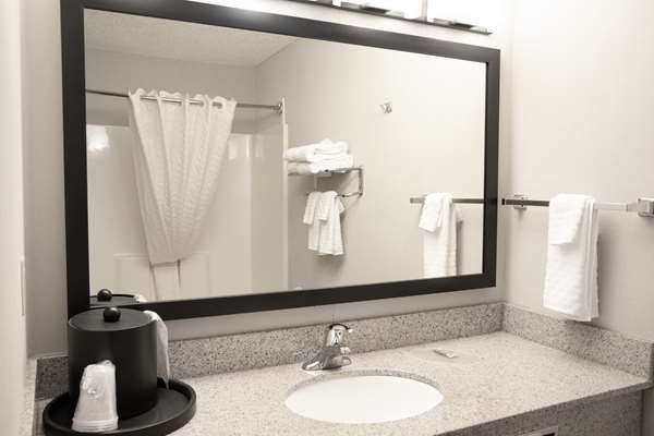  - Best Western Providence Seekonk Inn - I-195, Exit 1
