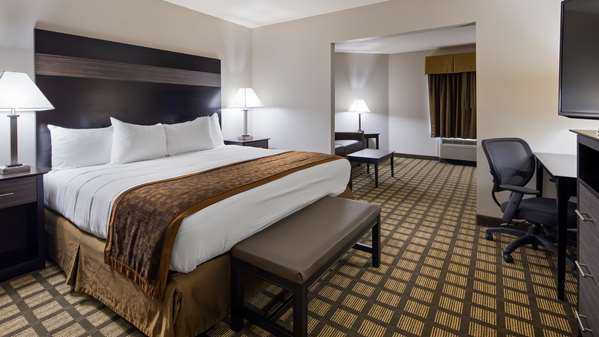 Suite - Best Western Beacon Inn Grand Haven