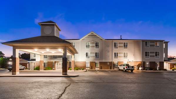 Exterior view - Best Western Beacon Inn Grand Haven