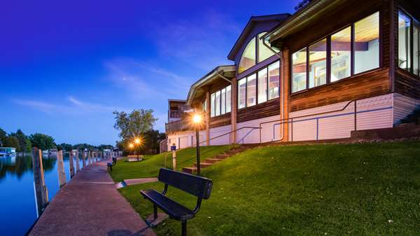 Exterior view - Best Western River Terrace Inn Cheboygan
