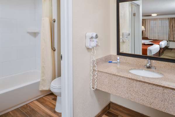  - Best Western Motel Hartland