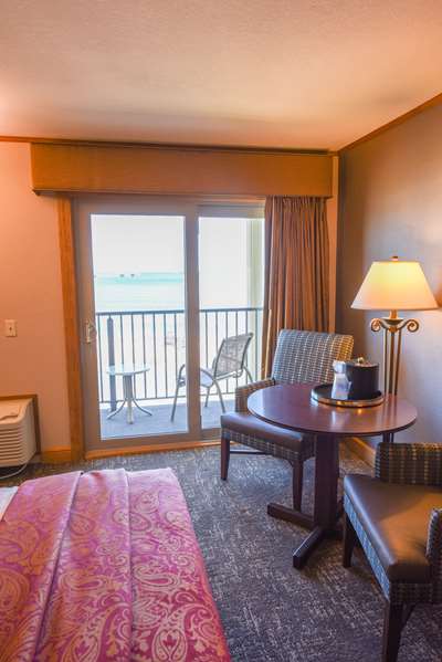  - Best Western Plus Dockside Waterfront Inn Mackinaw City - I-75, Exit 338