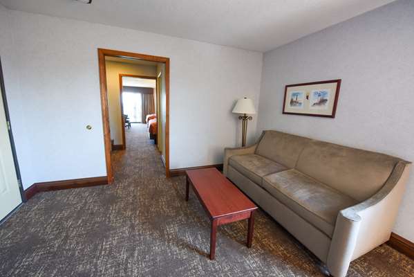  - Best Western Plus Dockside Waterfront Inn Mackinaw City - I-75, Exit 338