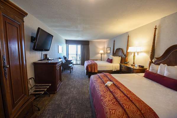  - Best Western Plus Dockside Waterfront Inn Mackinaw City - I-75, Exit 338