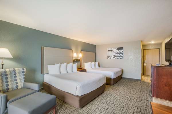  - Best Western Harbour Pointe Hotel St Ignace - I-75, Exit 344