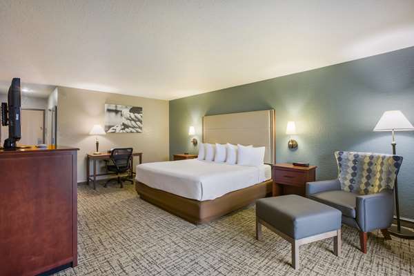  - Best Western Harbour Pointe Hotel St Ignace - I-75, Exit 344